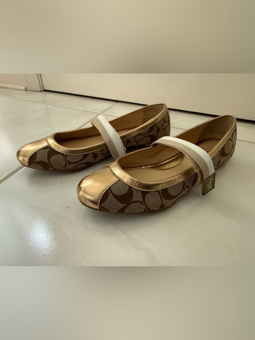 Coach Women’s Janey Size 8M Signature Mary Jane Flats Gold & Brown Fabric NWOT